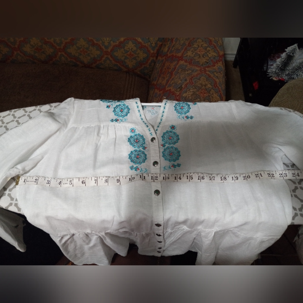 Tasha Polizzi White Blouse with Blue Embroidery - Picture 11 of 12